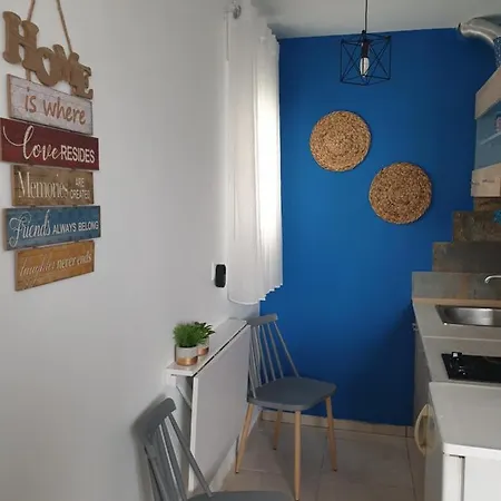 Retro Studio Volos